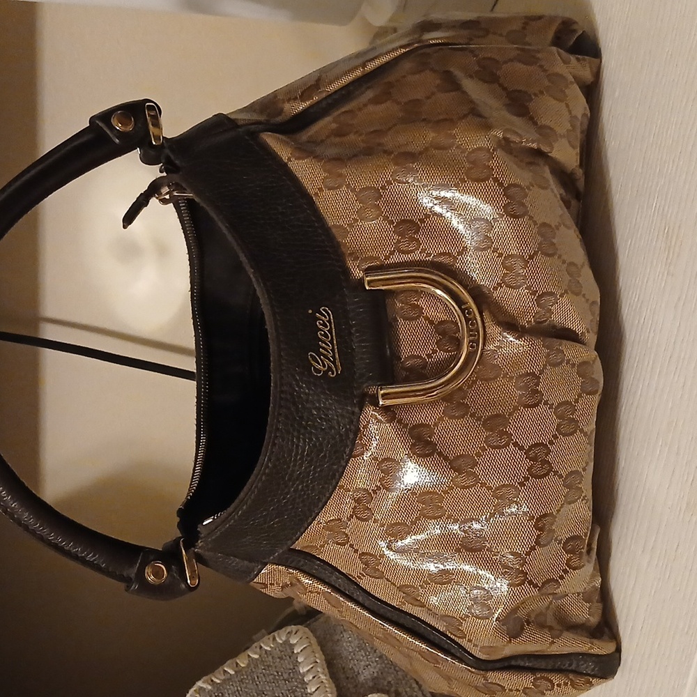 Gucci Elegant Brown and Gold Shoulder Bag - Picture 11 of 11